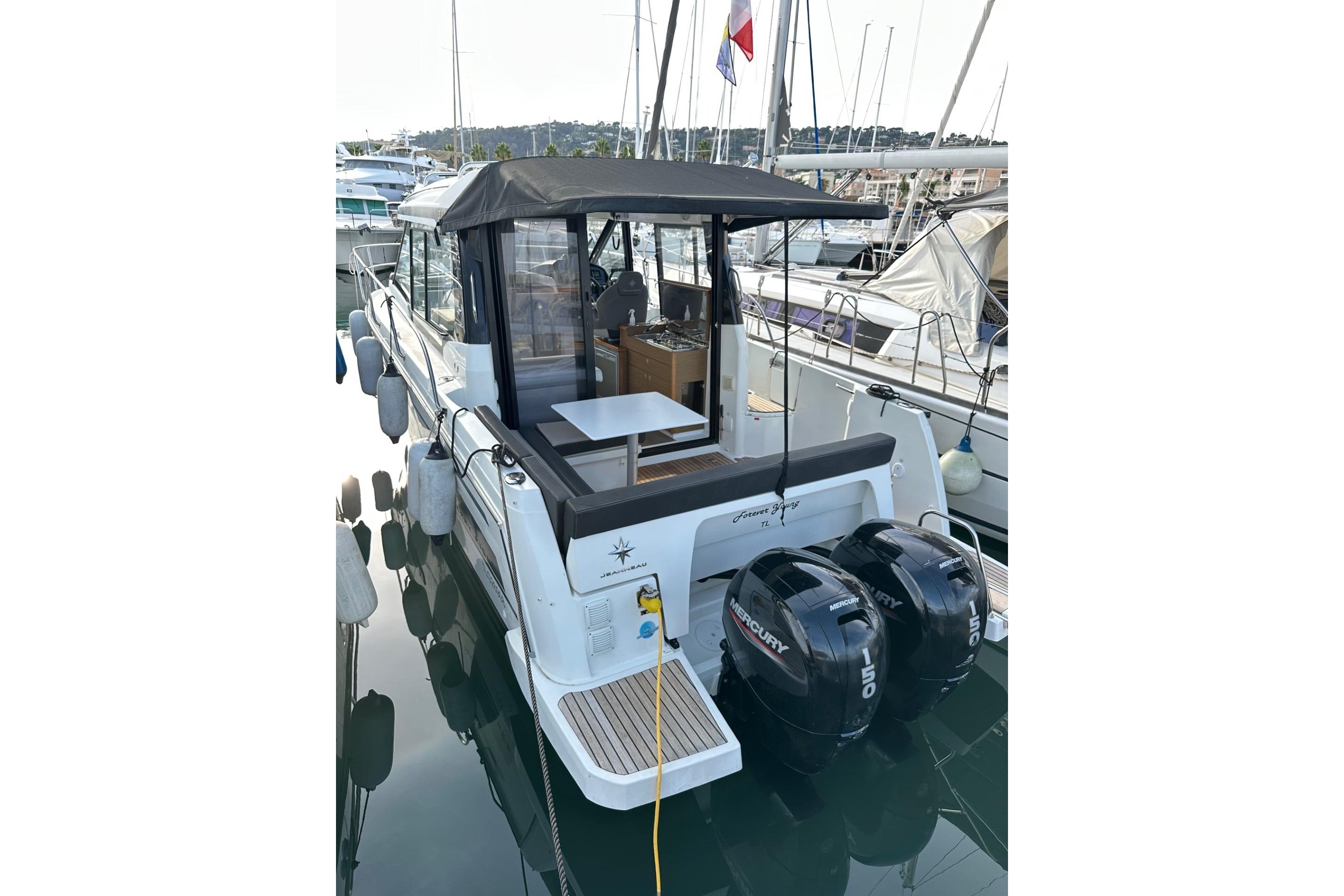 2020 Jeanneau Merry Fisher 895