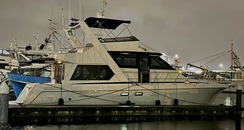 Gratus Yacht Photos Pics 