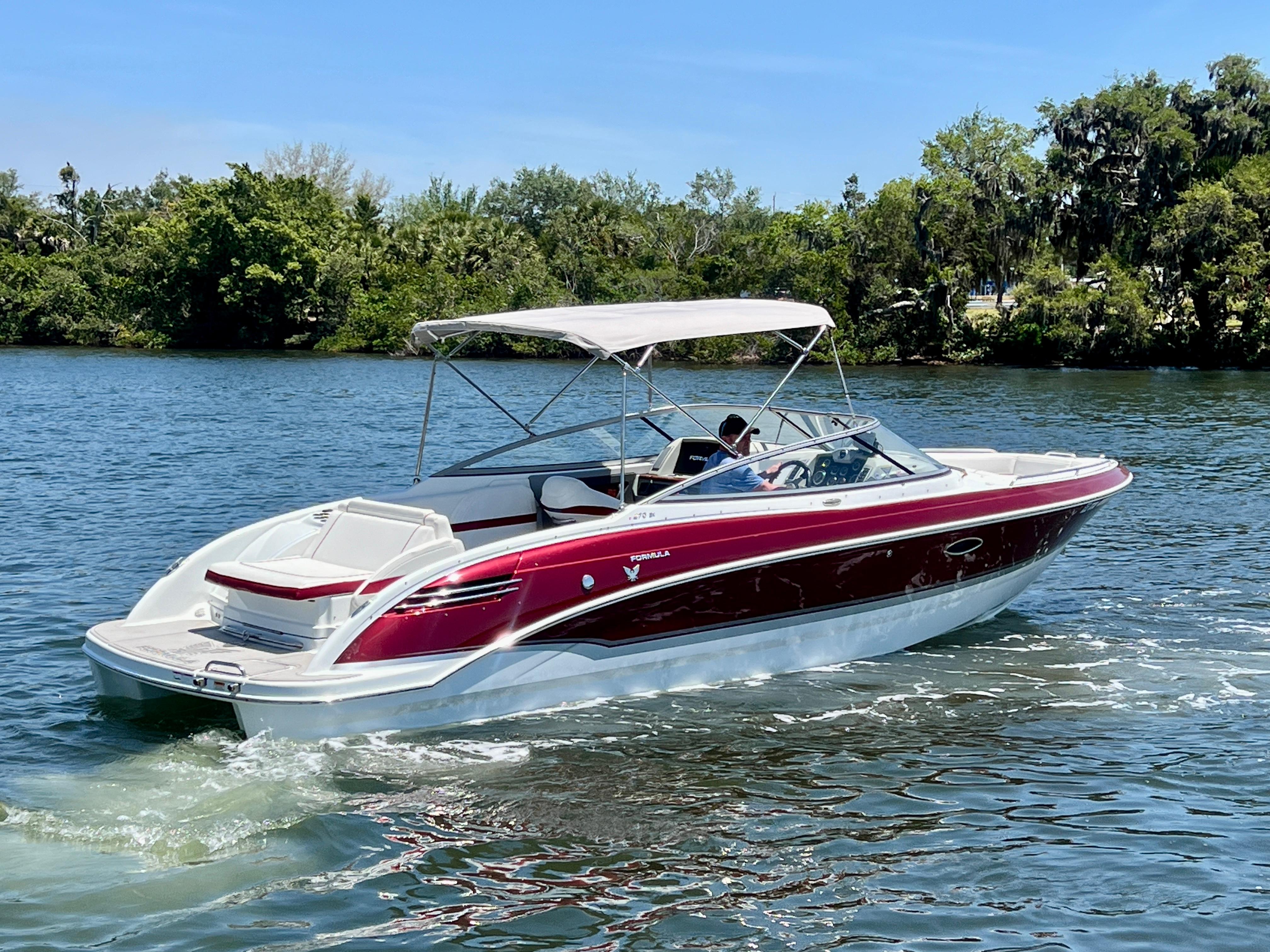 2011 Formula 270 Bowrider Runabout for sale - YachtWorld