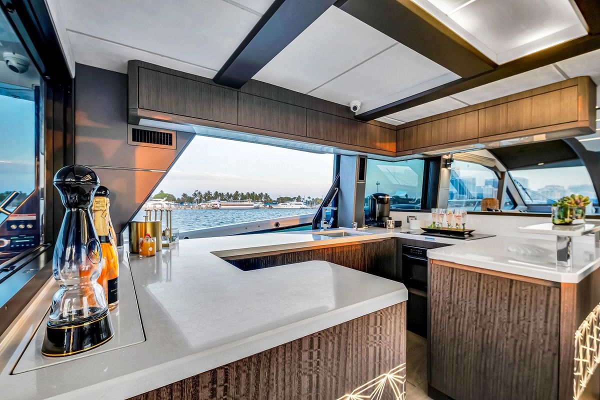 2022 Galeon 68 