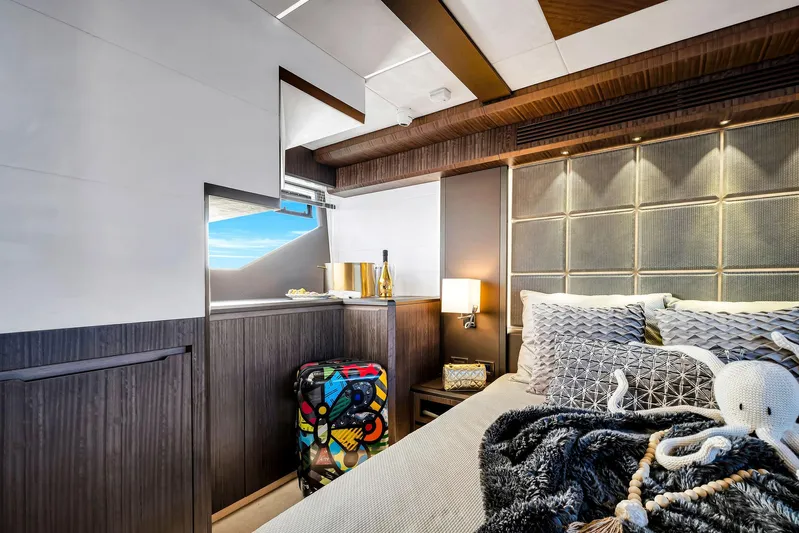 Let's Toast Yacht Photos Pics 