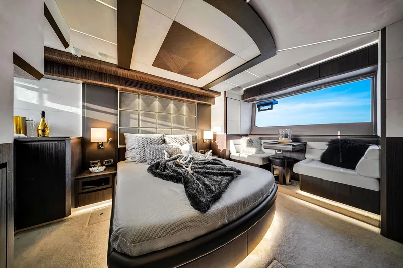 Let's Toast Yacht Photos Pics 