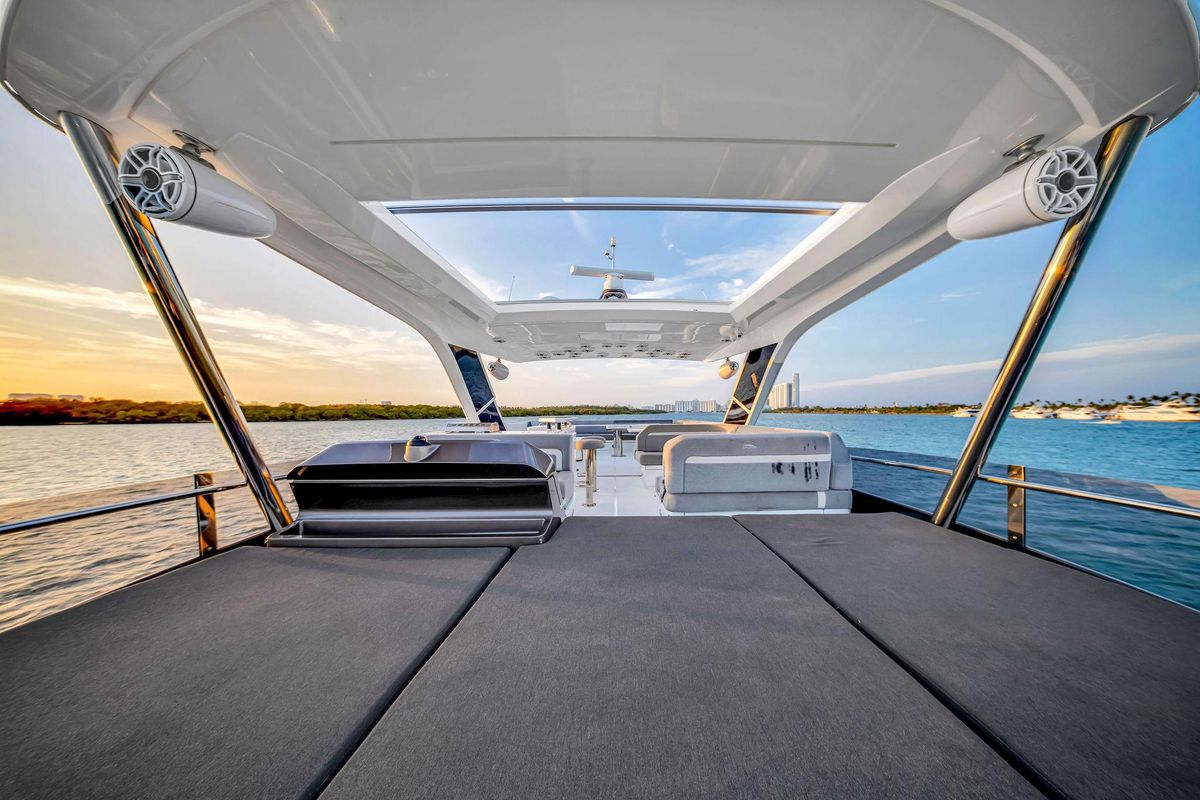 2022 Galeon 68 
