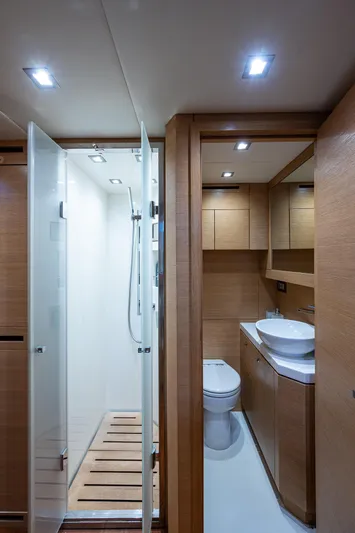 Panda Yacht Photos Pics 