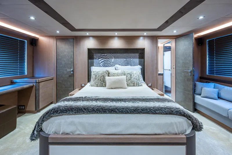 Panda Yacht Photos Pics 