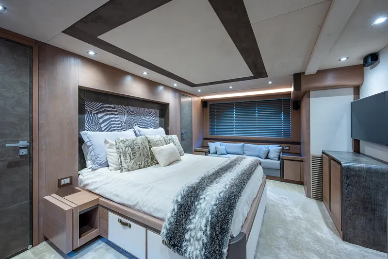 Panda Yacht Photos Pics 