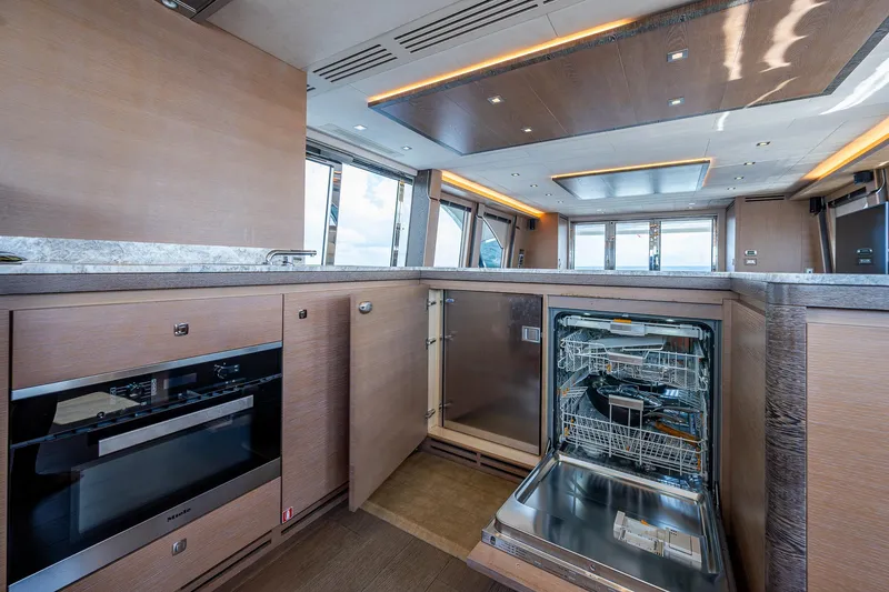 Panda Yacht Photos Pics 