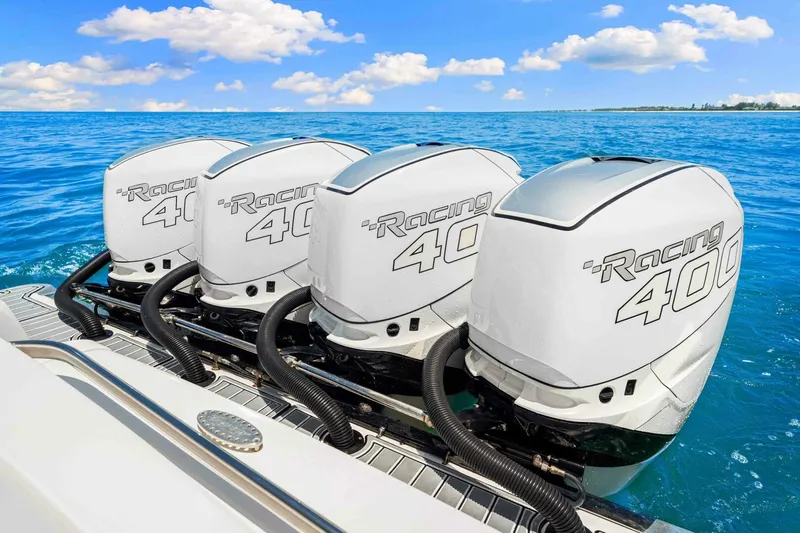 Rod's Jewel Yacht Photos Pics 