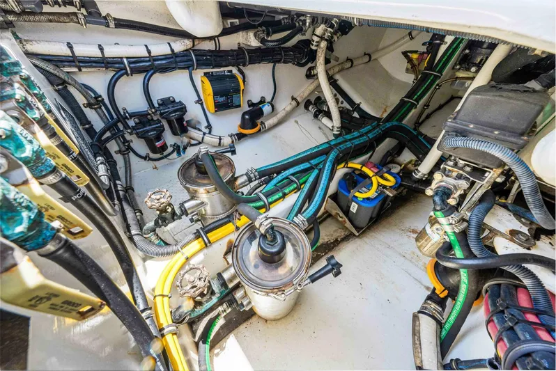 Rod's Jewel Yacht Photos Pics 