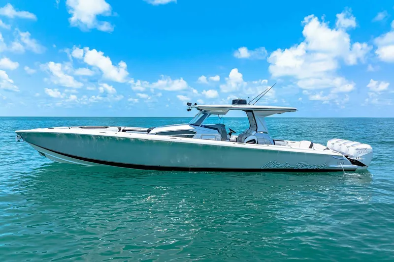 Rod's Jewel Yacht Photos Pics 