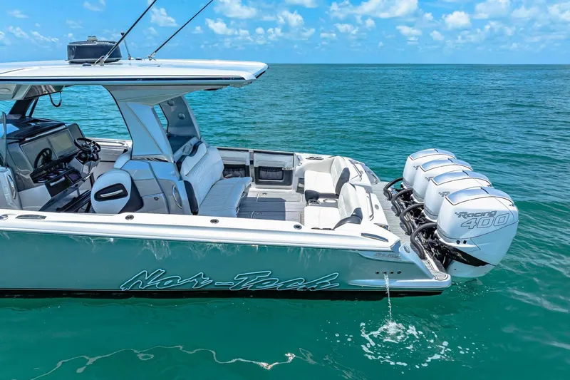 Rod's Jewel Yacht Photos Pics 