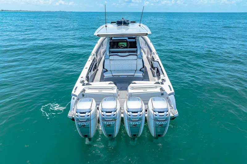 Rod's Jewel Yacht Photos Pics 