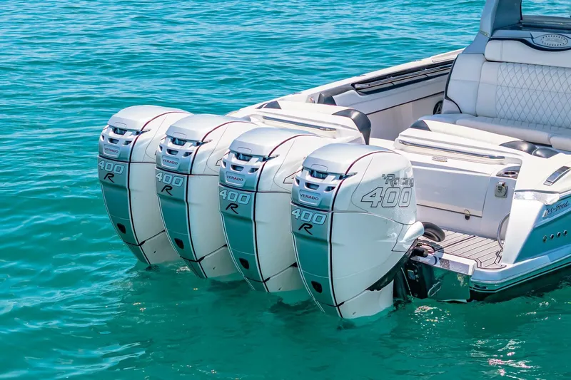 Rod's Jewel Yacht Photos Pics 