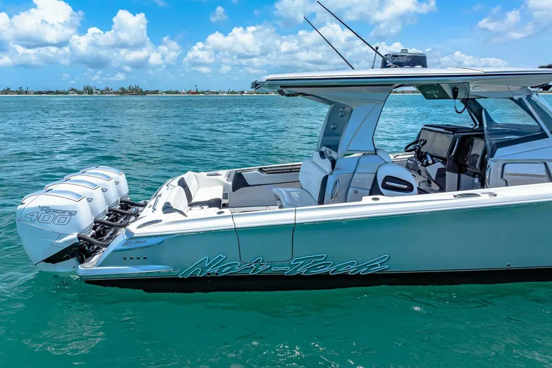 Rod's Jewel Yacht Photos Pics 