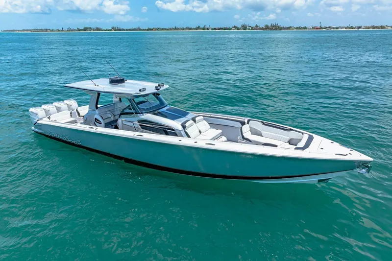 Rod's Jewel Yacht Photos Pics 