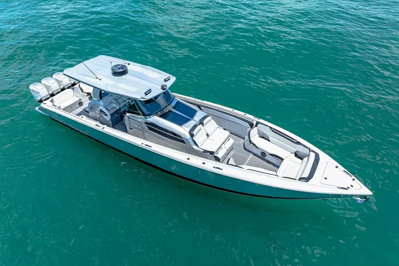 Rod's Jewel Yacht Photos Pics 