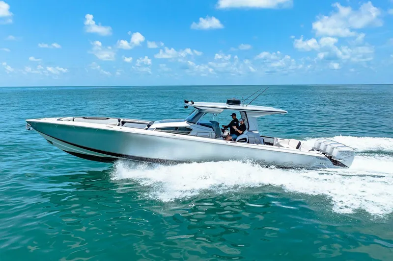 Rod's Jewel Yacht Photos Pics 