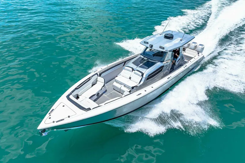 Rod's Jewel Yacht Photos Pics 