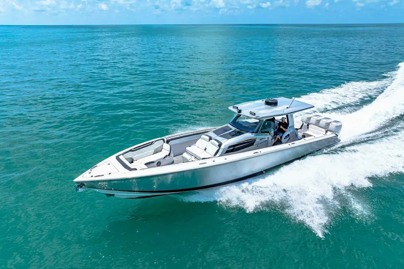 Rod's Jewel Yacht Photos Pics 