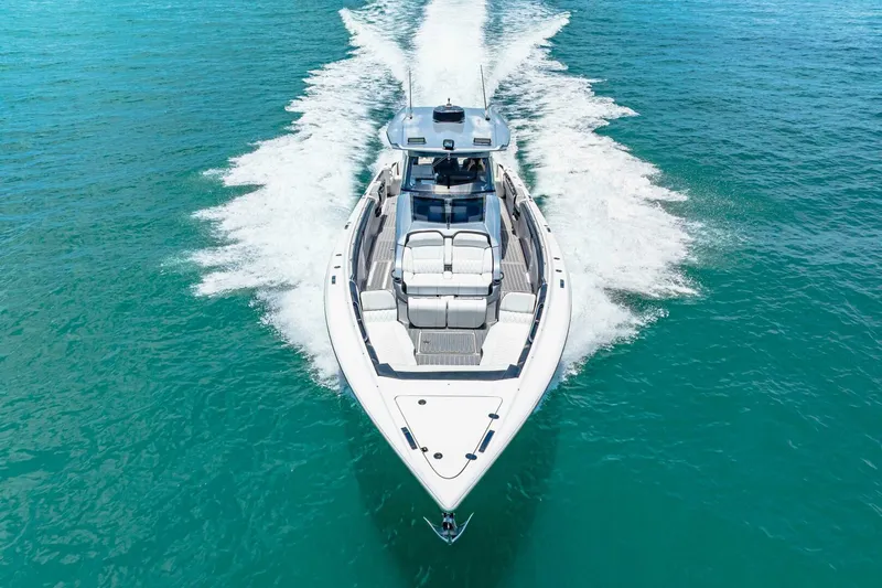 Rod's Jewel Yacht Photos Pics 