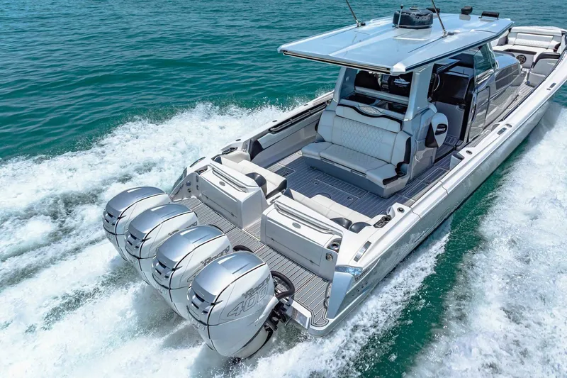 Rod's Jewel Yacht Photos Pics 