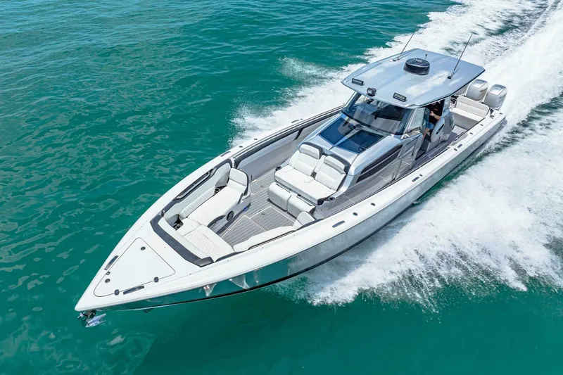 Rod's Jewel Yacht Photos Pics 