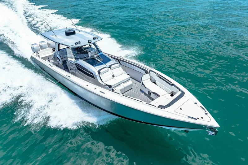 Rod's Jewel Yacht Photos Pics 