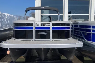 Bennington 21 SXSRC
