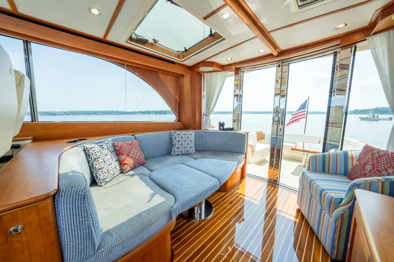 Concerto In Sea Yacht Photos Pics Salon Table - Berth Conversion