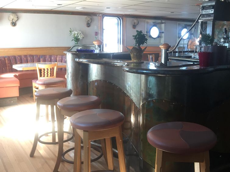 1962-189-custom-passenger-ship