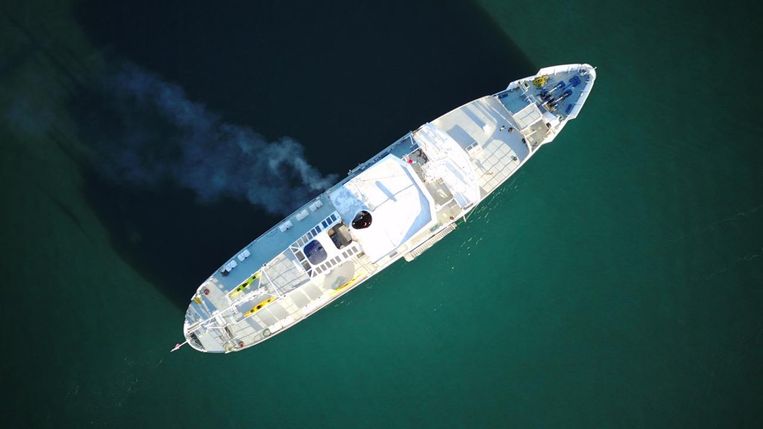 1962-189-custom-passenger-ship