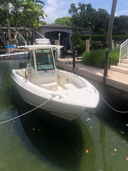 2014 Boston Whaler 280 Outrage