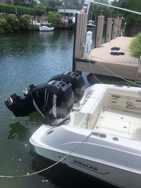 2014 Boston Whaler 280 Outrage