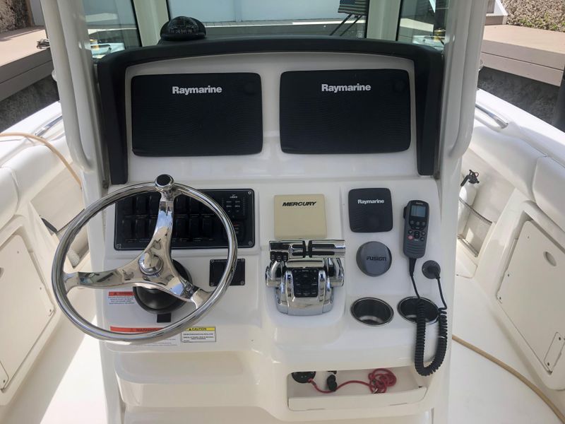 2014 Boston Whaler 280 Outrage