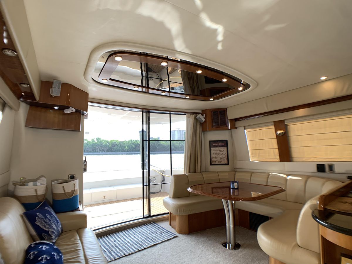 2006 Carver 56 