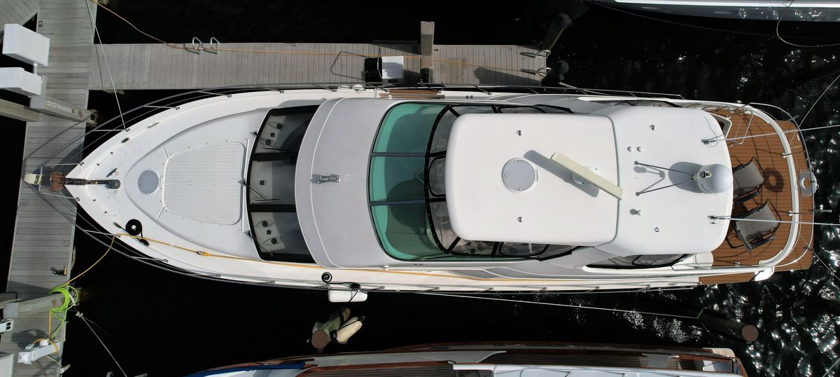2006 Carver 56 