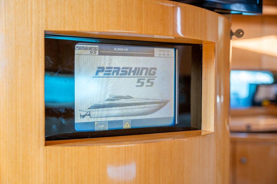 2006 Pershing Express Cruiser
