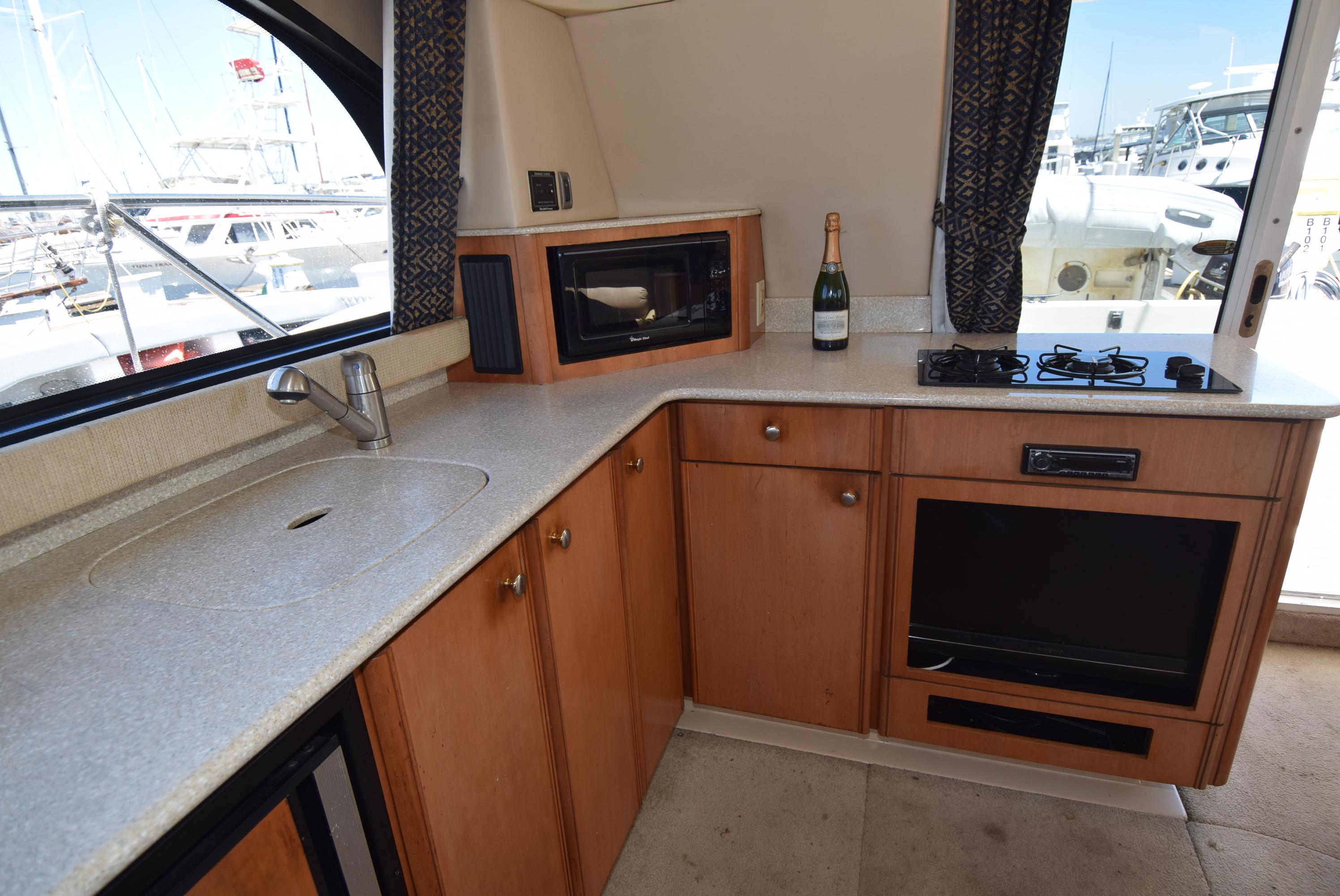 2003 Meridian 341 Sedan Flybridge for sale - YachtWorld