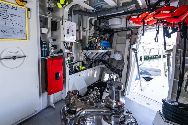 Neverland Yacht Photos Pics Interior of 2020 Sanlorenzo 44 Alloy yacht, featuring equipment and life jackets.