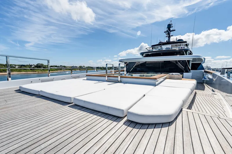 Neverland Yacht Photos Pics Luxurious 2020 Sanlorenzo 44 Alloy yacht with spacious sun deck and modern design.