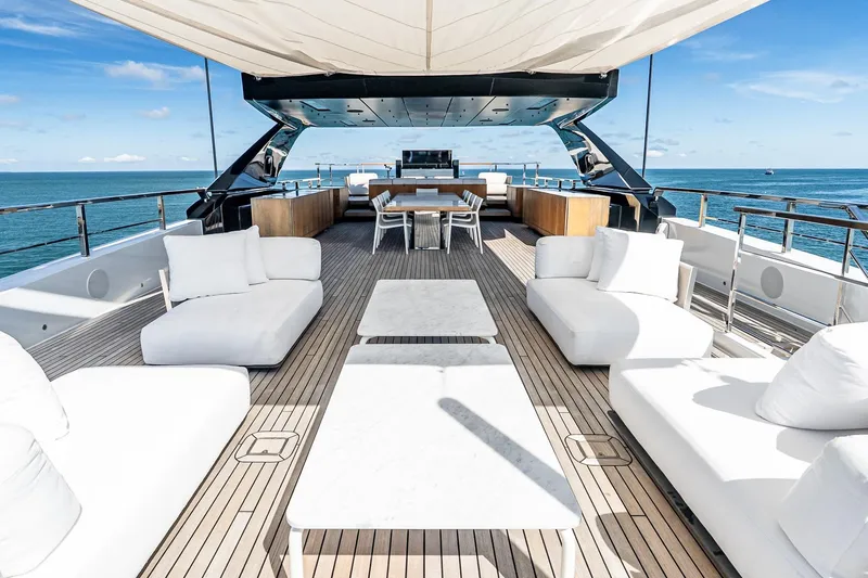 Neverland Yacht Photos Pics Luxurious 2020 Sanlorenzo 44 Alloy yacht deck with elegant seating and ocean view.