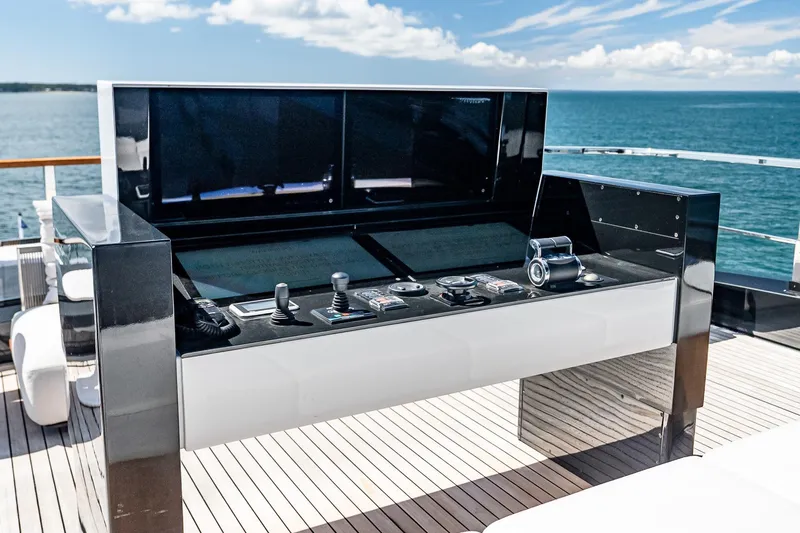 Neverland Yacht Photos Pics Control panel of 2020 Sanlorenzo 44 Alloy yacht with ocean view.