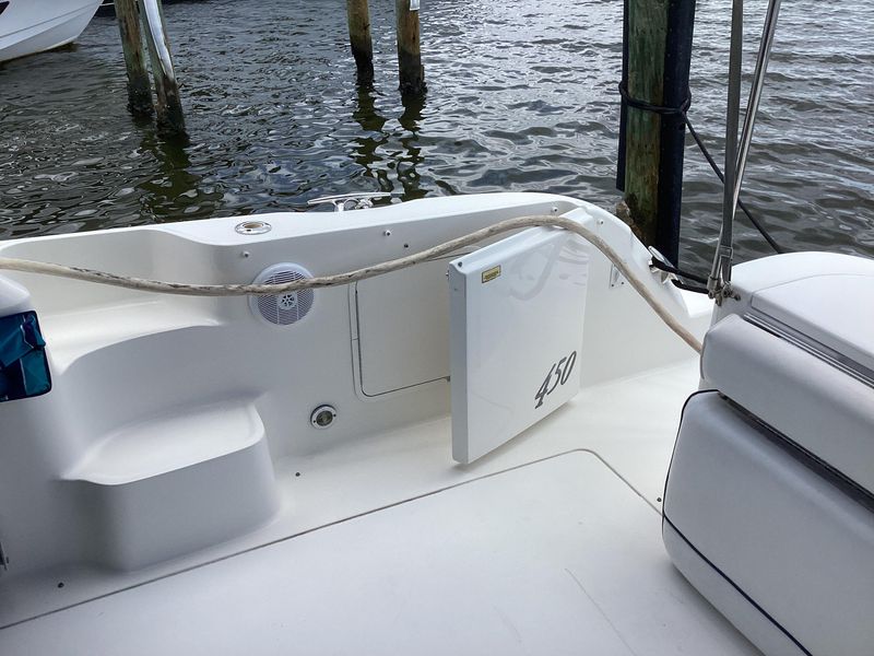 2004 Sea Ray 450 Express Bridge