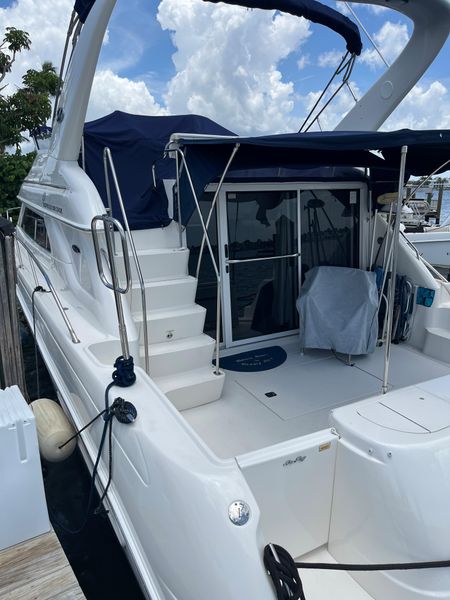 2004 Sea Ray 450 Express Bridge