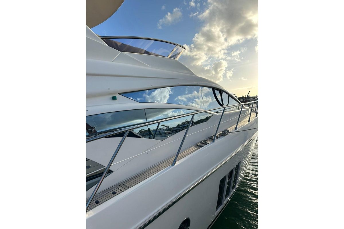 2017 Azimut 60 
