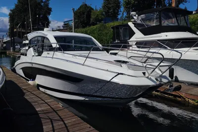 Four Winns Vista 355 Coupe OB