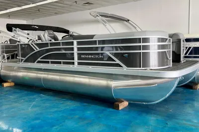 Bennington 20 SVL