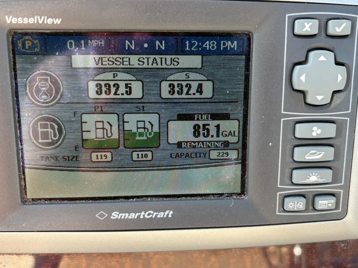 Yacht Photos Pics VesselView display on 2012 Sea Ray 350 Sundancer showing fuel status and vessel data.