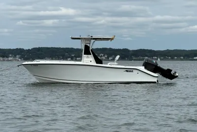 Mako 232 Center Console