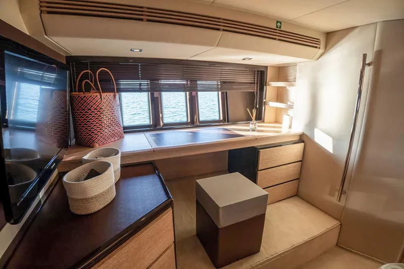 Toy Yacht Photos Pics 